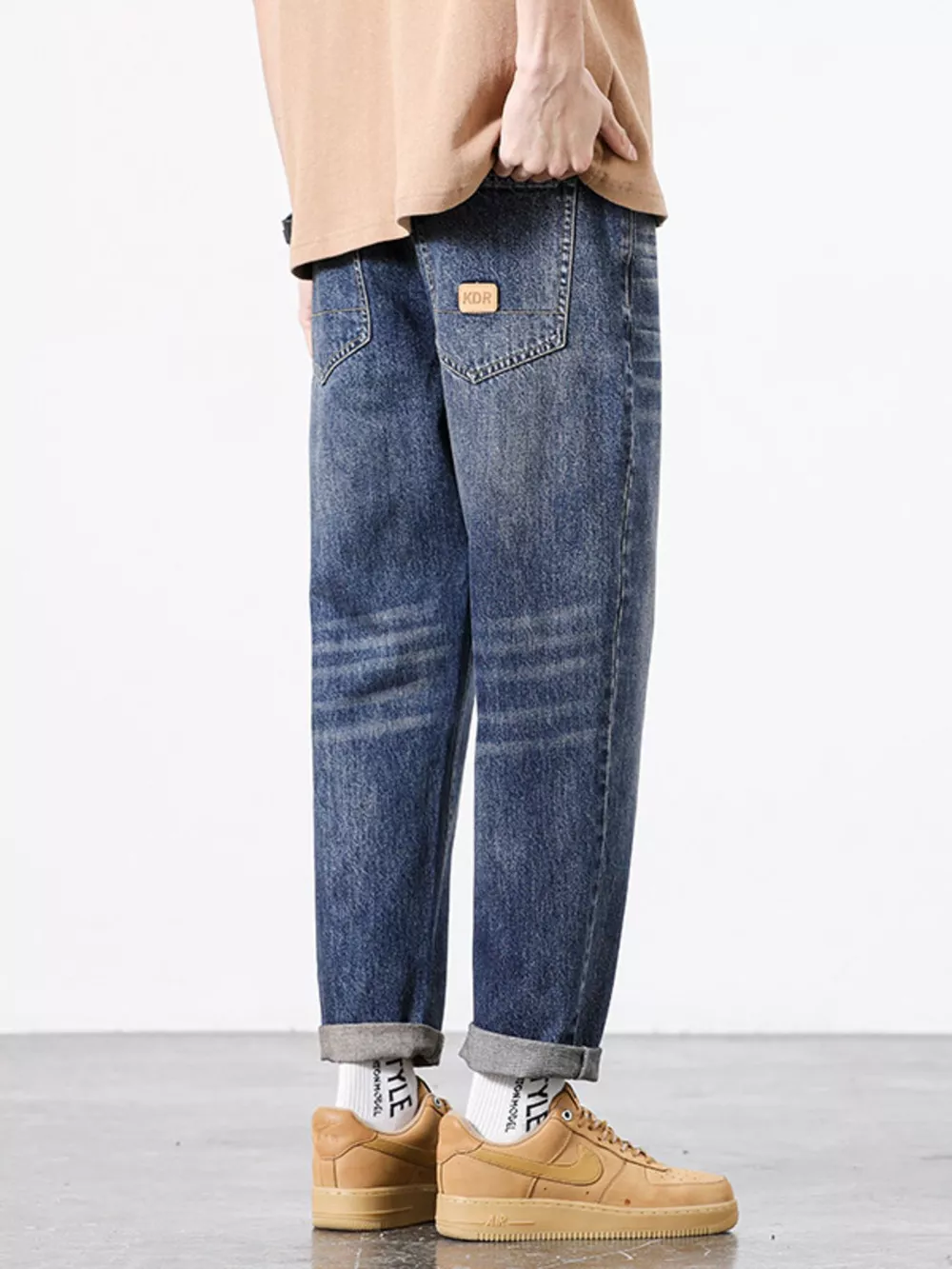 Men‘s Straight Fit Wash Jeans, image 5
