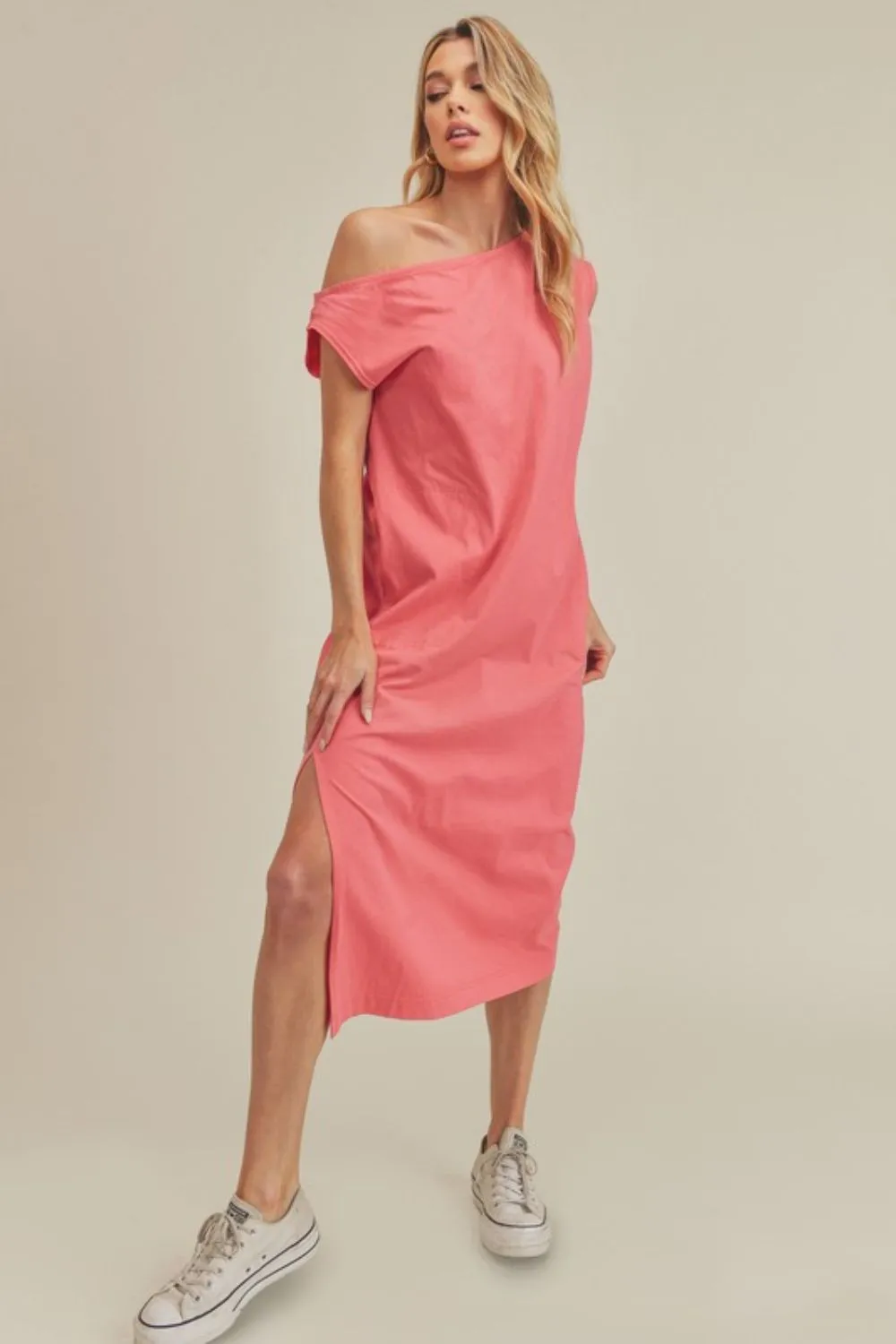 Side Slit Round Neck Sleeveless Midi Dress