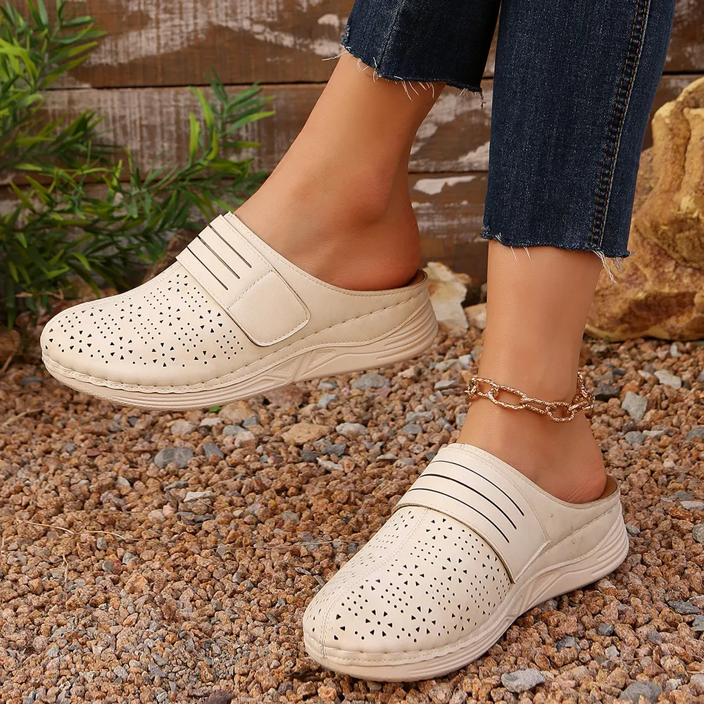 Round Toe Wedge Sandals, image 2