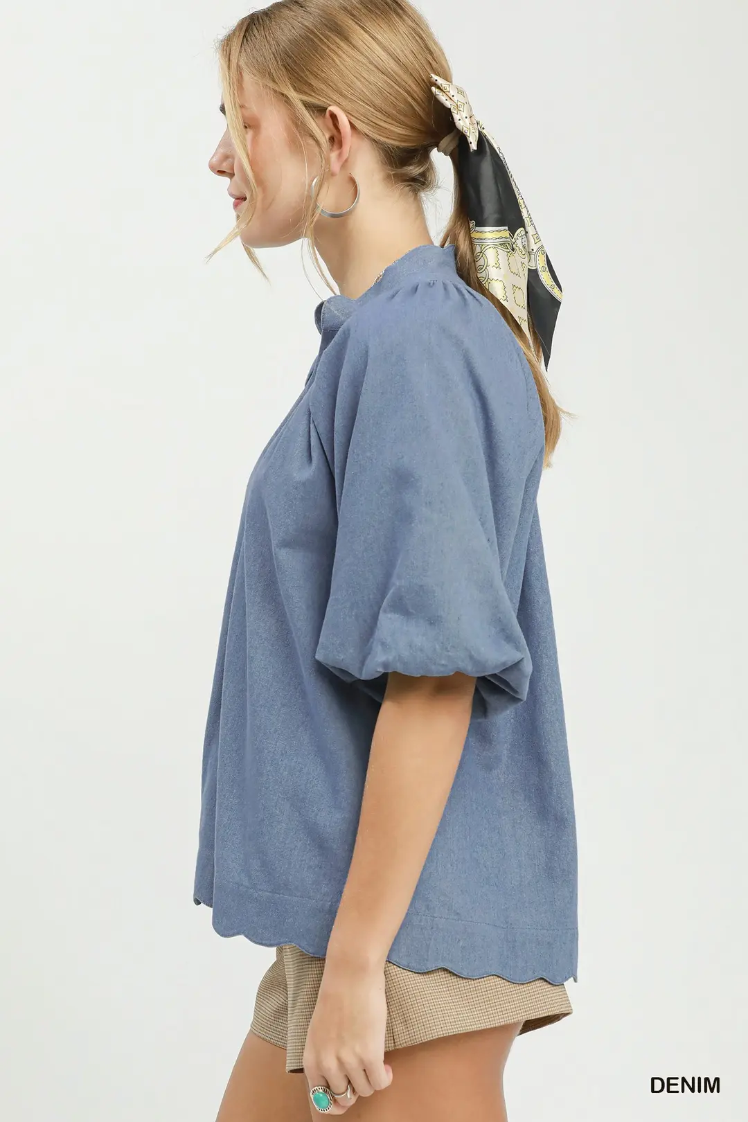 Chambray Scallop Hem Puff Sleeve Top, image 2