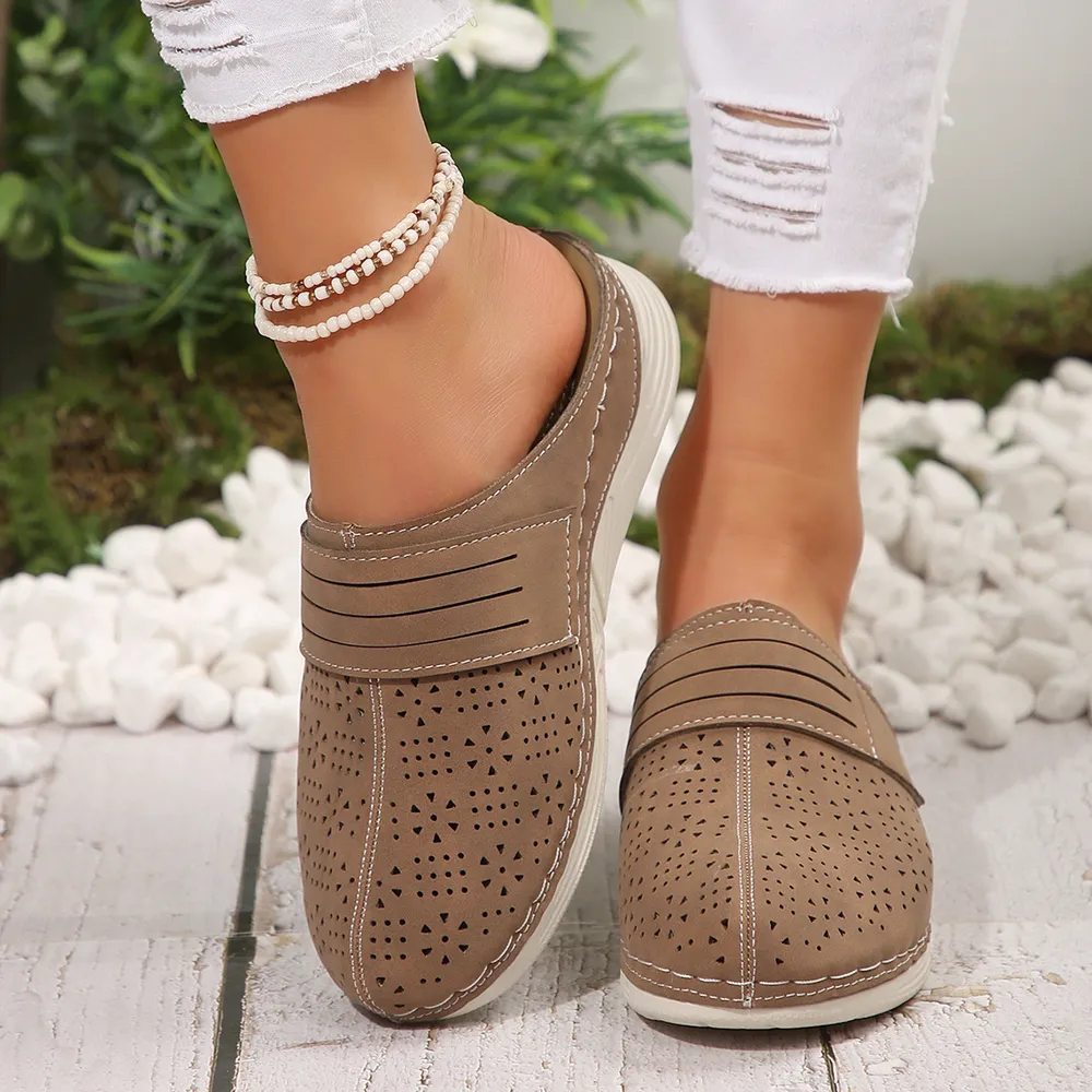 Round Toe Wedge Sandals, image 3