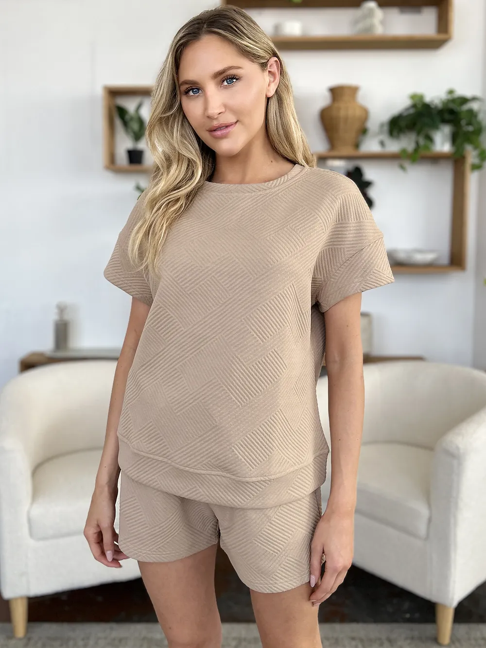 Full Size Texture Short Sleeve T-Shirt and Drawstring Shorts Set, image 3
