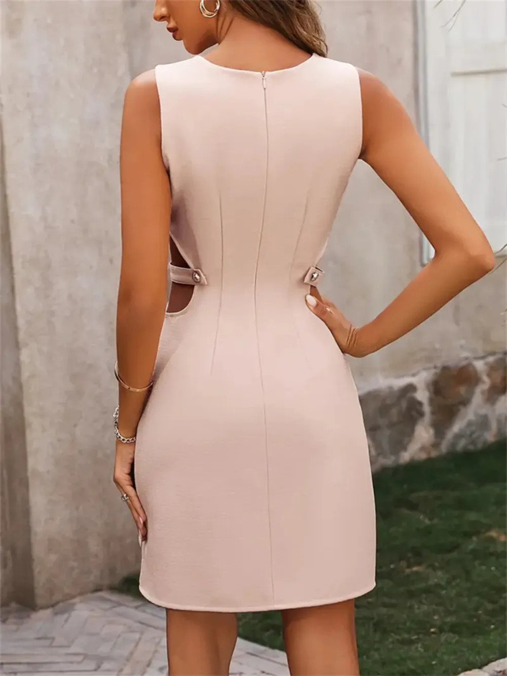 Cutout Round Neck Sleeveless Mini Dress, image 3