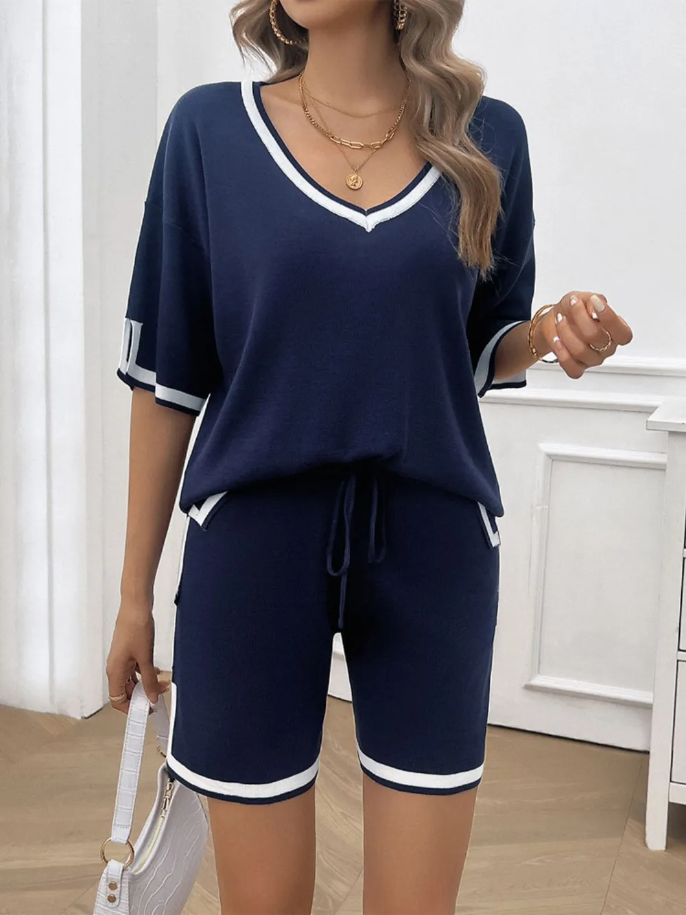 Contrast Trim V-Neck Top and Shorts Set, image 19