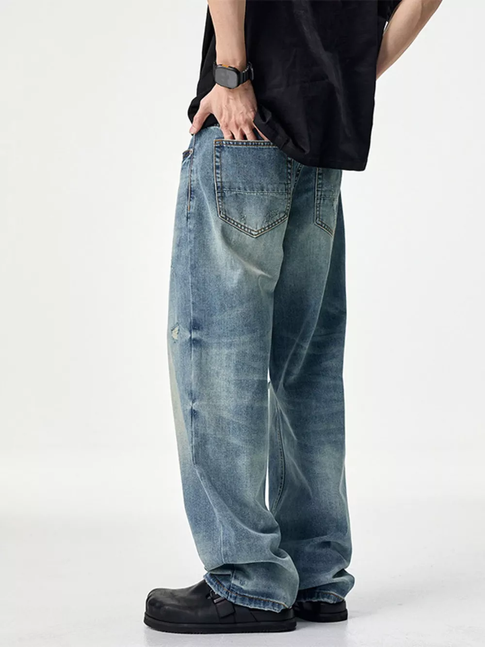 Men's Distressed Relaxed Fit Jeans, image 6