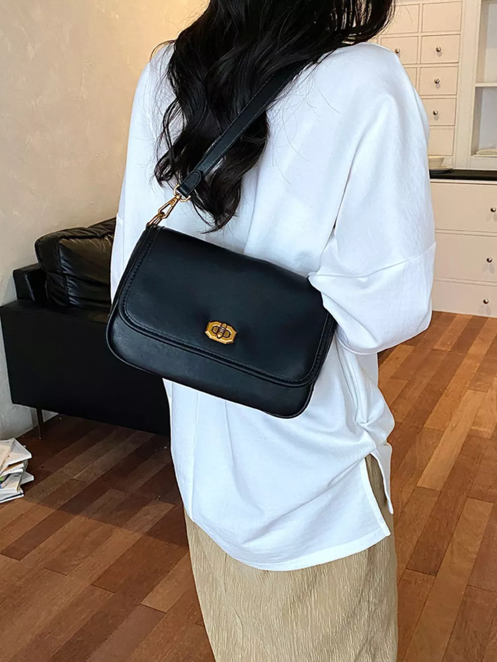 Twist Lock Flap Shoulder Bag, image 2