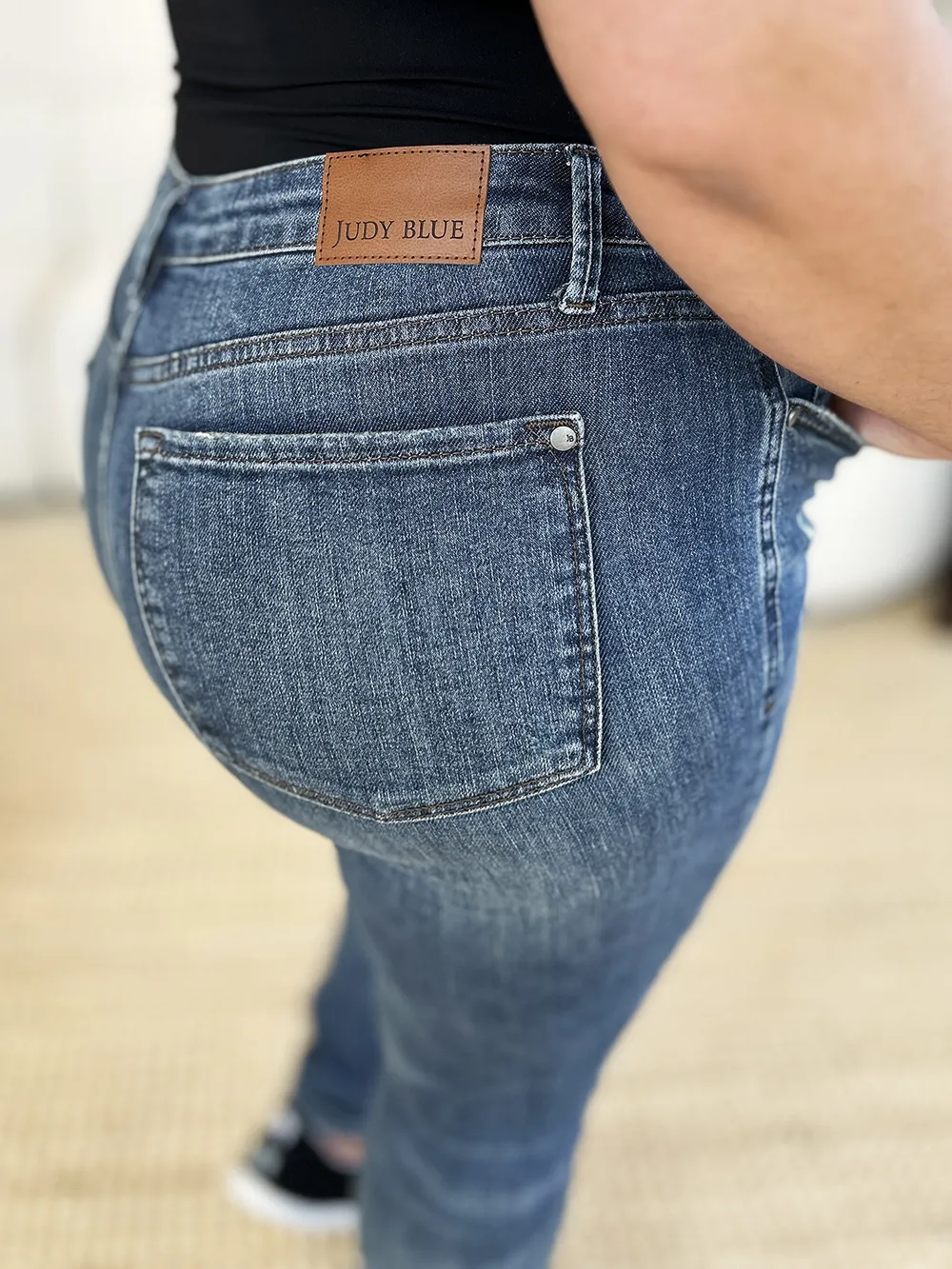 Full Size Mid Waist Distressed Slim Jeans, image 3