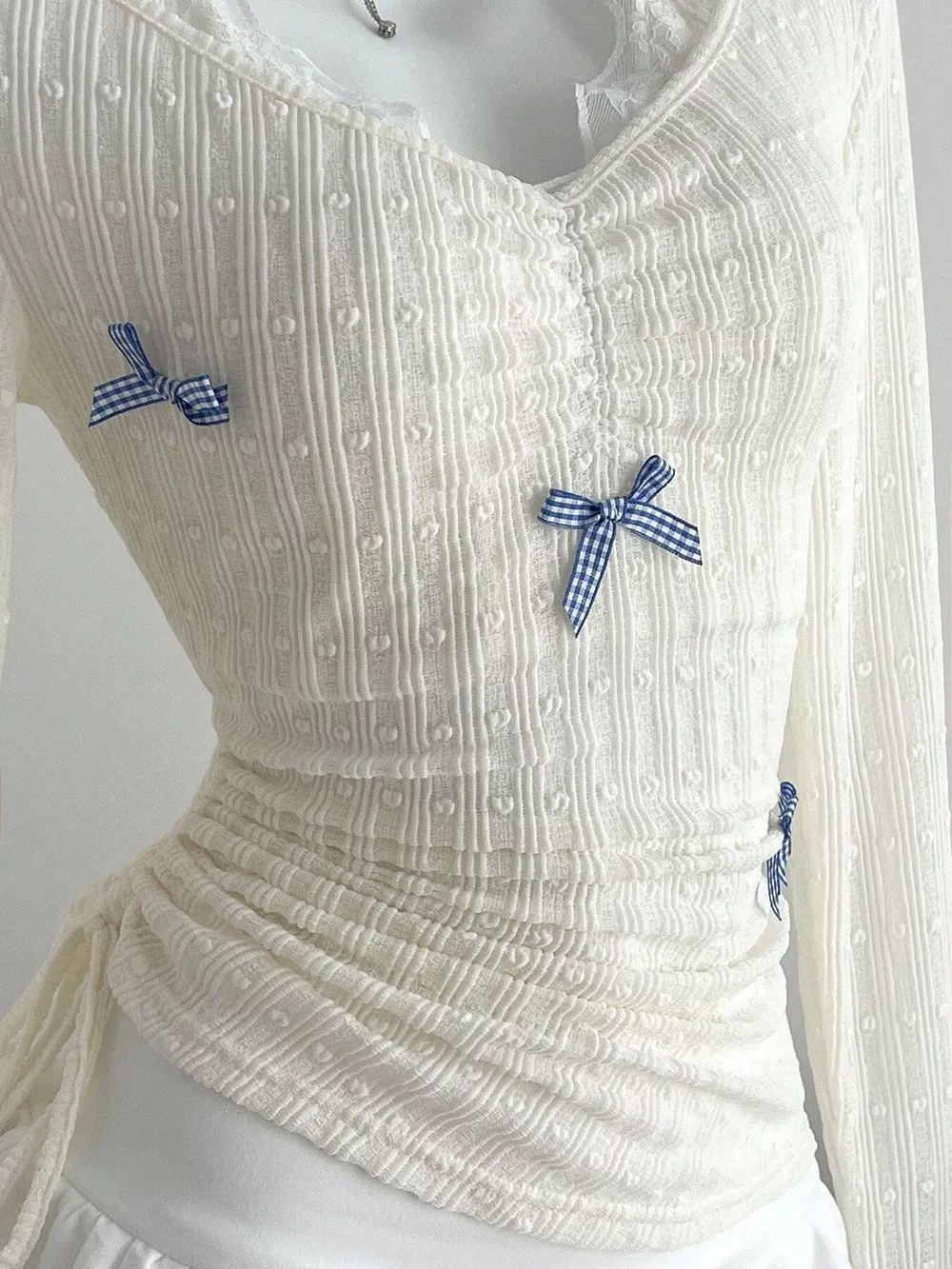 Bow Lace Detail V-Neck T-Shirt, image 6
