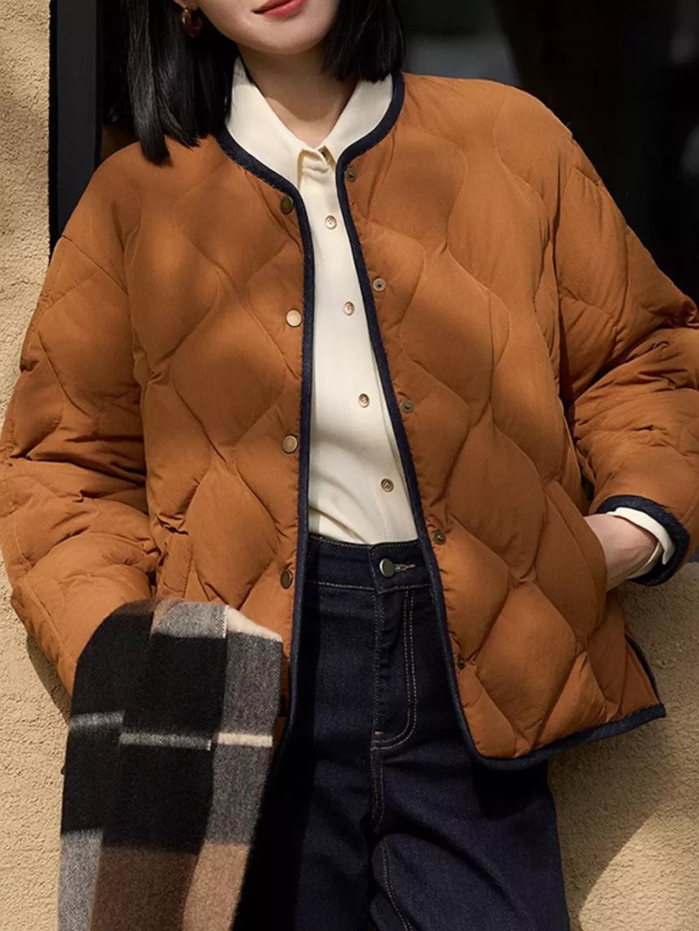 Diamond-Quilted Lightweight Cropped Reversible Down Jacket, image 3