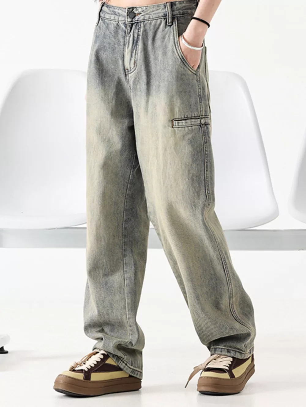 Men's Vintage Wash Loose Fit Jeans, image 2