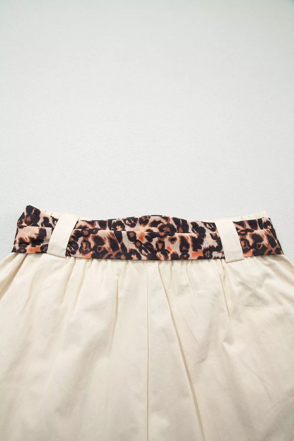 High-Waisted Pleated Shorts, image 7