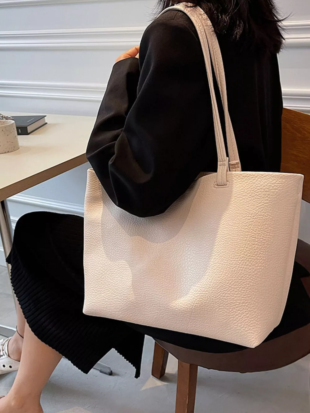 Large Capacity Shoulder Bag, image 3