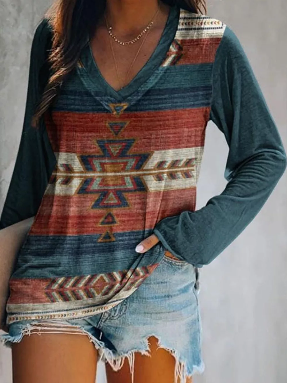 Full Size Geometric V-Neck Long Sleeve T-Shirt Plus Size, image 13