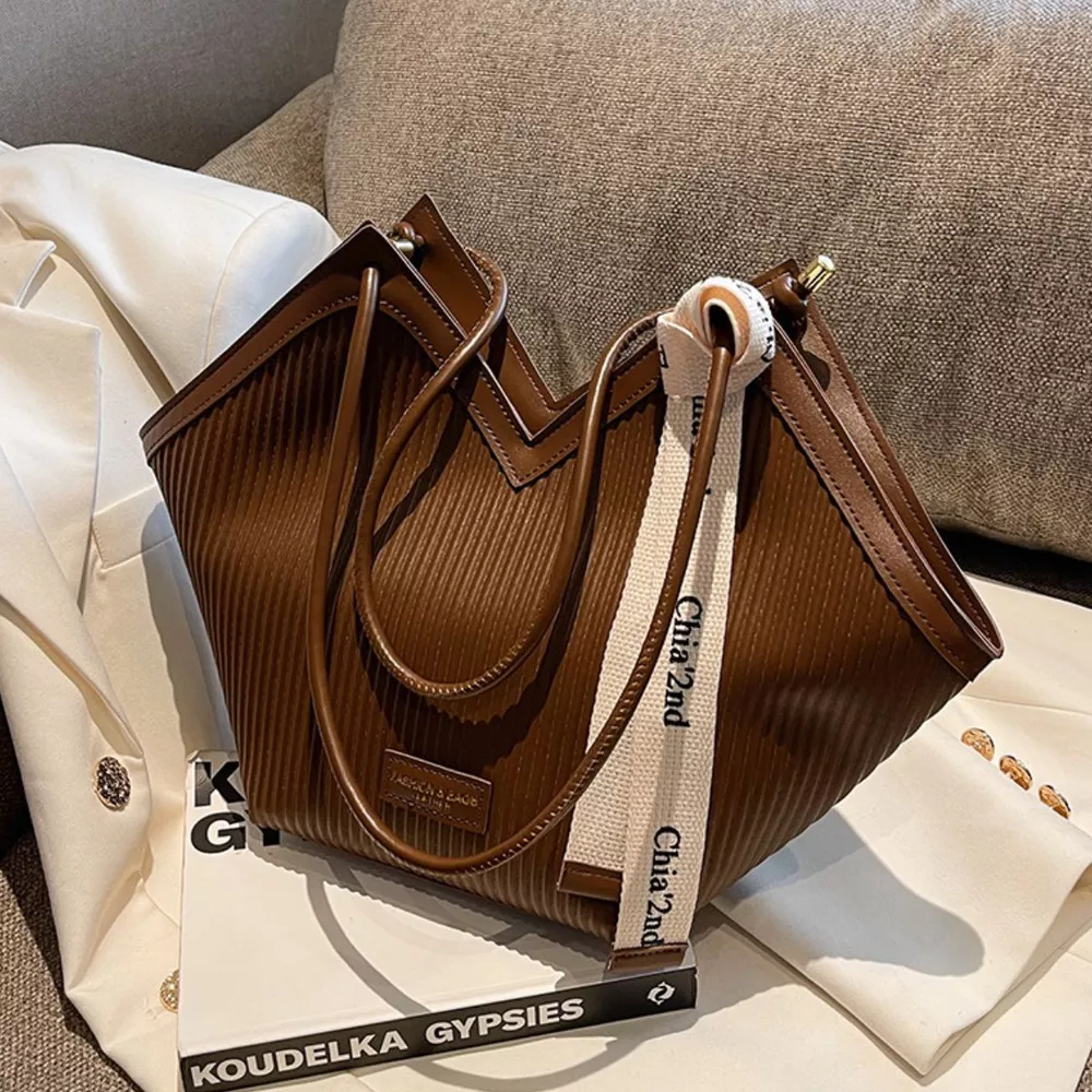 Leather Textured Shoulder Bag, image 6