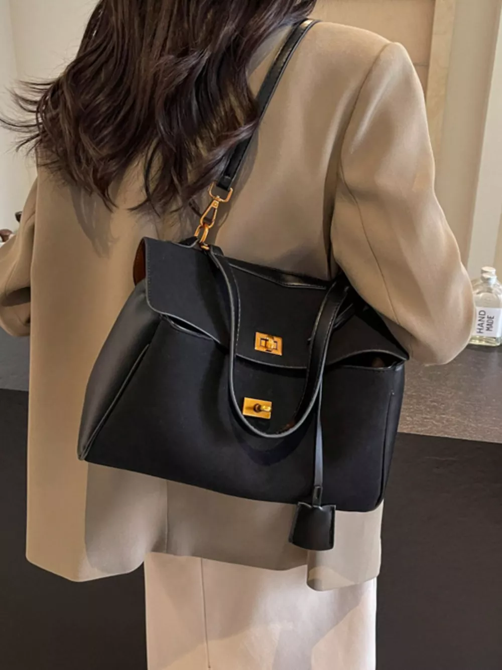 Turn-Lock Shoulder Bag, image 3