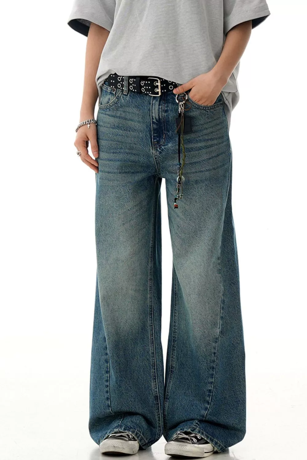 Men's Wide Leg Vintage Wash Jeans, image 2