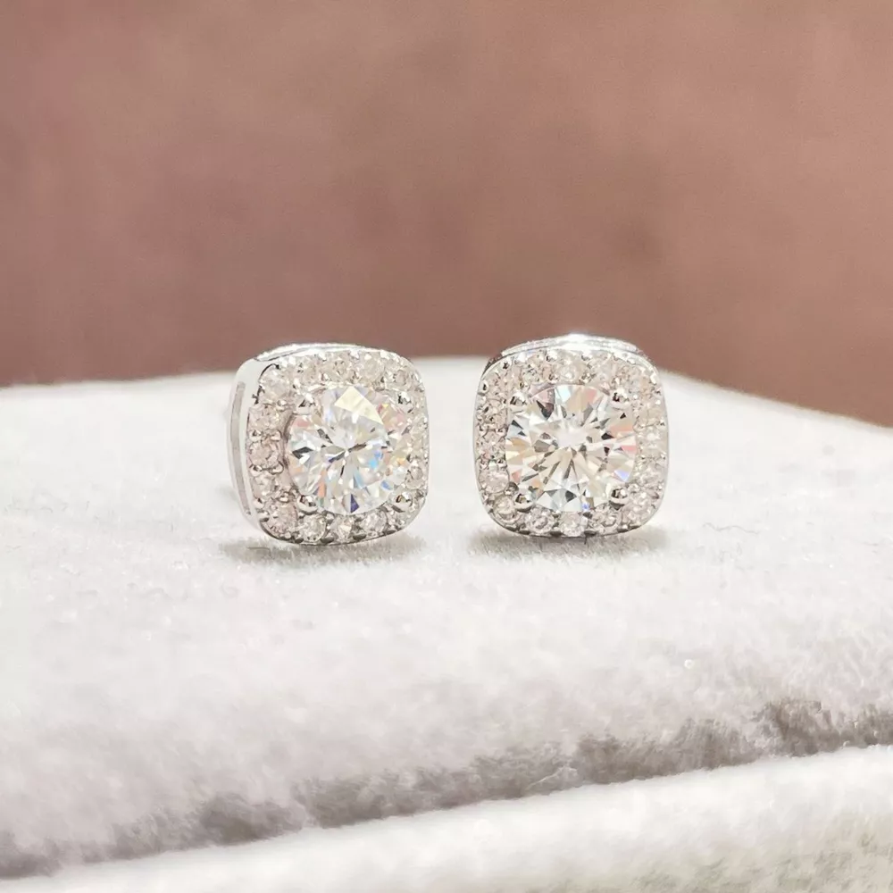 1 Carat Moissanite 925 Sterling Silver Stud Earrings
