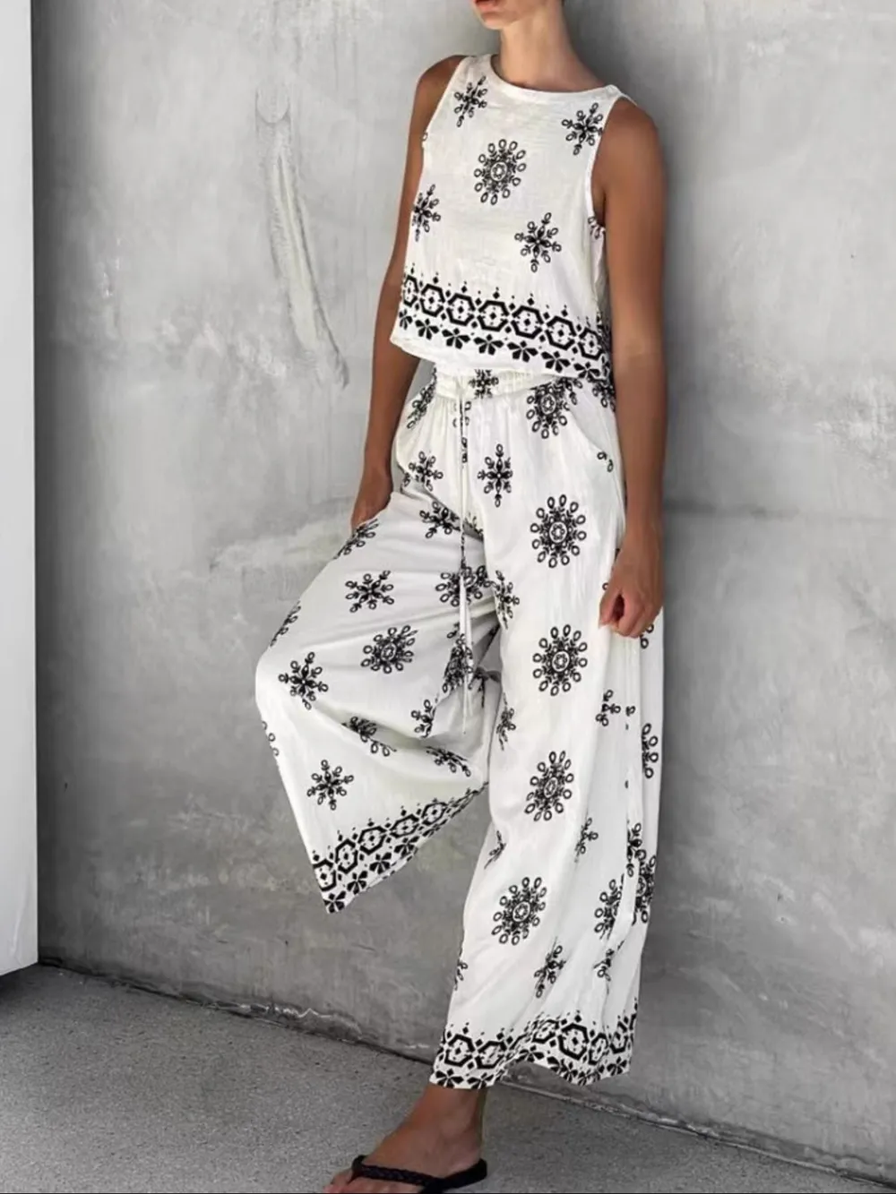 Printed Tank and Wide Leg Pants Set, image 3