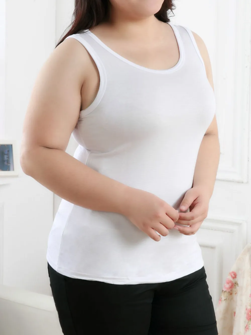 Solid Color Scoop Neck Tank Top, image 2