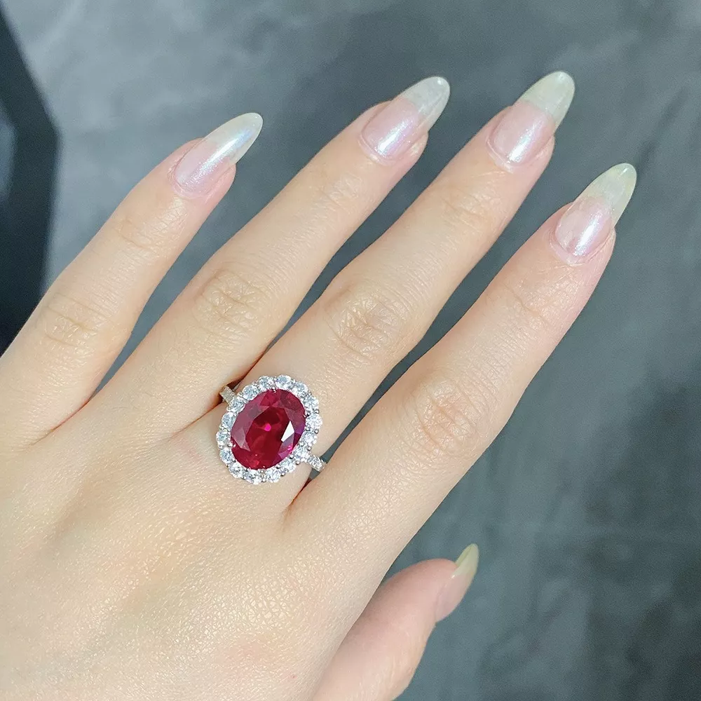 925 Sterling Silver Ring with Oval Diamond Accents, image 4