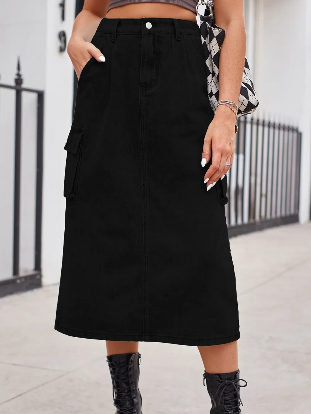 Slit Buttoned Denim Skirt with Pockets, image 3