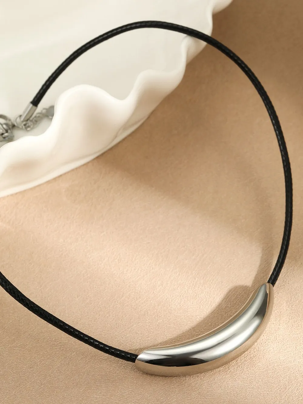 Stainless Steel Curved Bar Necklace with Leather Rope, image 4