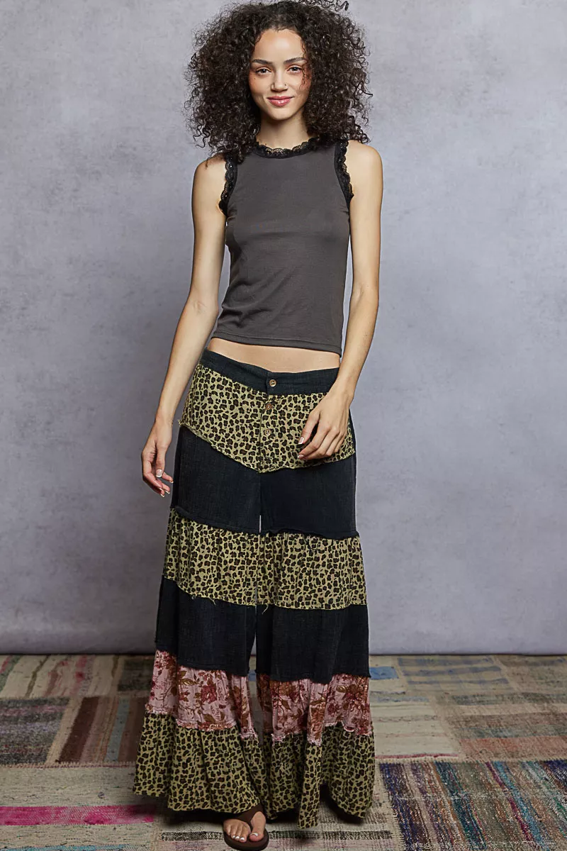Round Neck Cropped Tank with Lace Trim, image 2