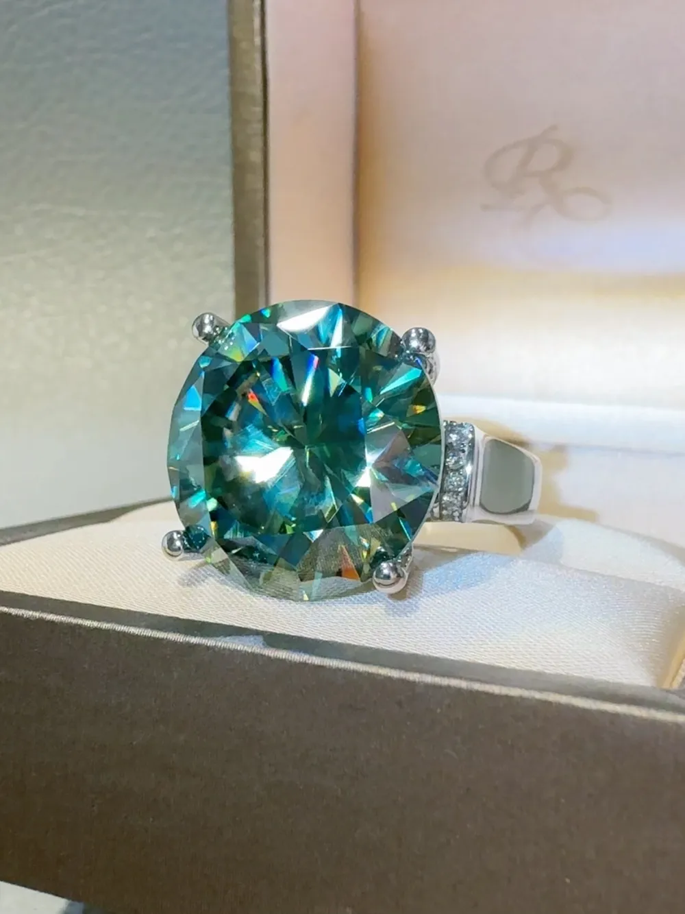 20 Carat Moissanite 925 Sterling Silver Ring, image 7