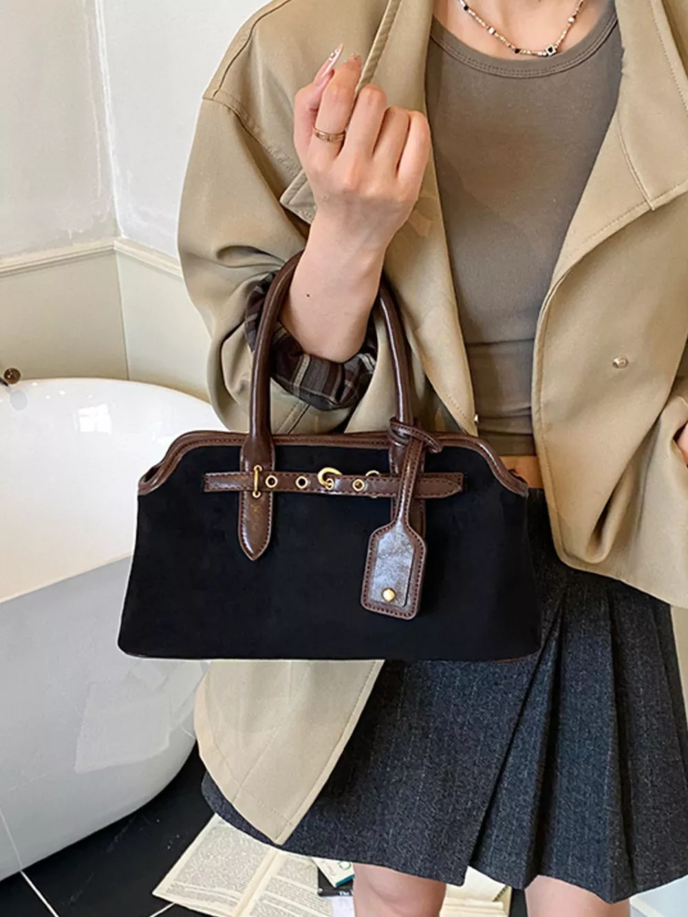 Vintage Buckle Detail Handbag