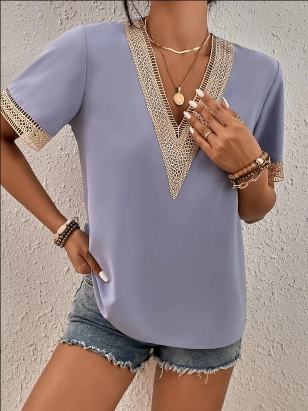 Full Size Contrast V-Neck Short Sleeve Blouse Plus Size, image 12