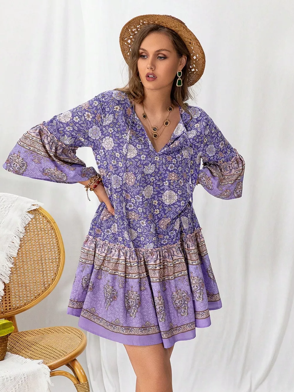 Plus Size Floral Print Ruffle Hem Mini Dress, image 2