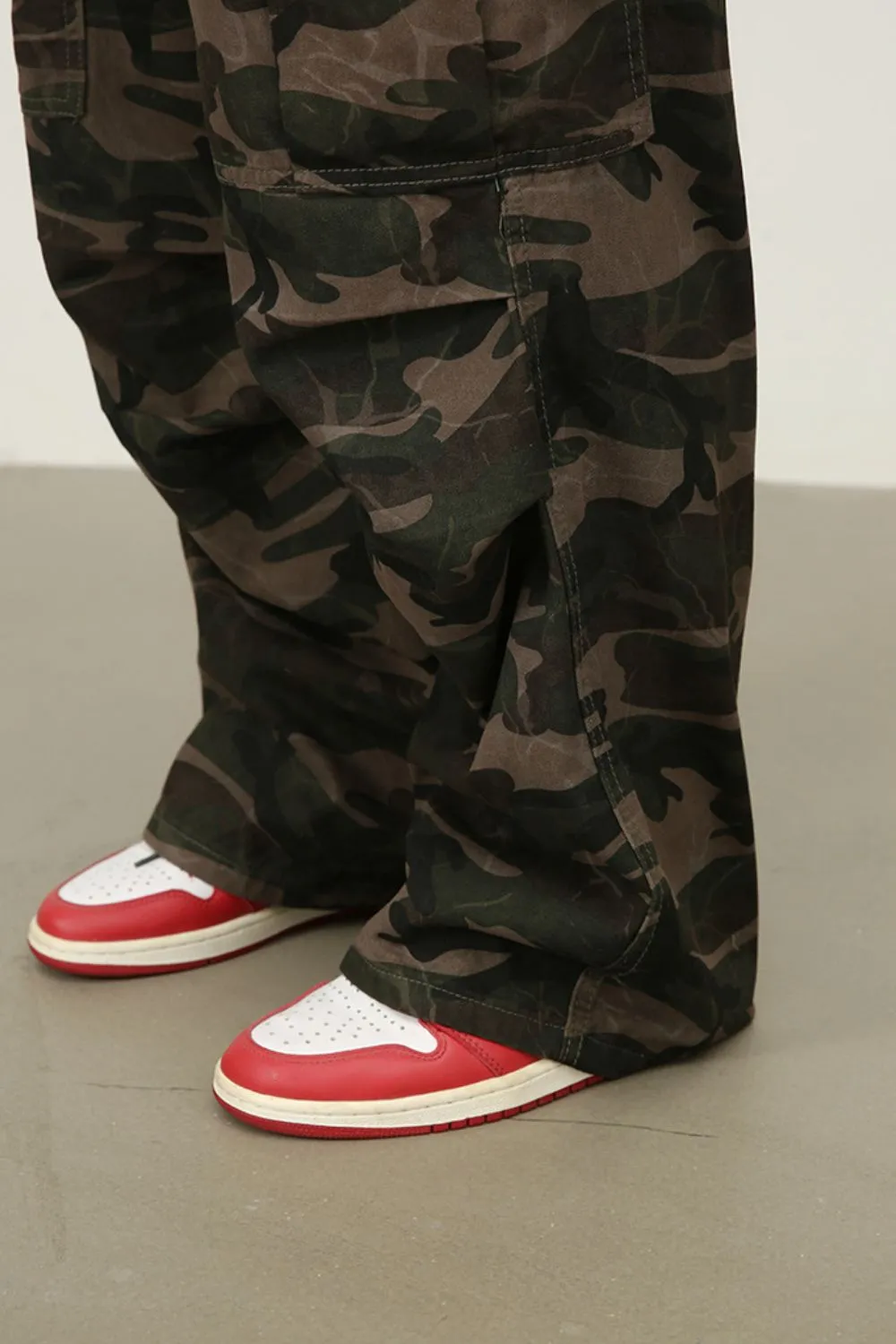 Men's Camouflage Jeans with Cargo Pockets, image 9