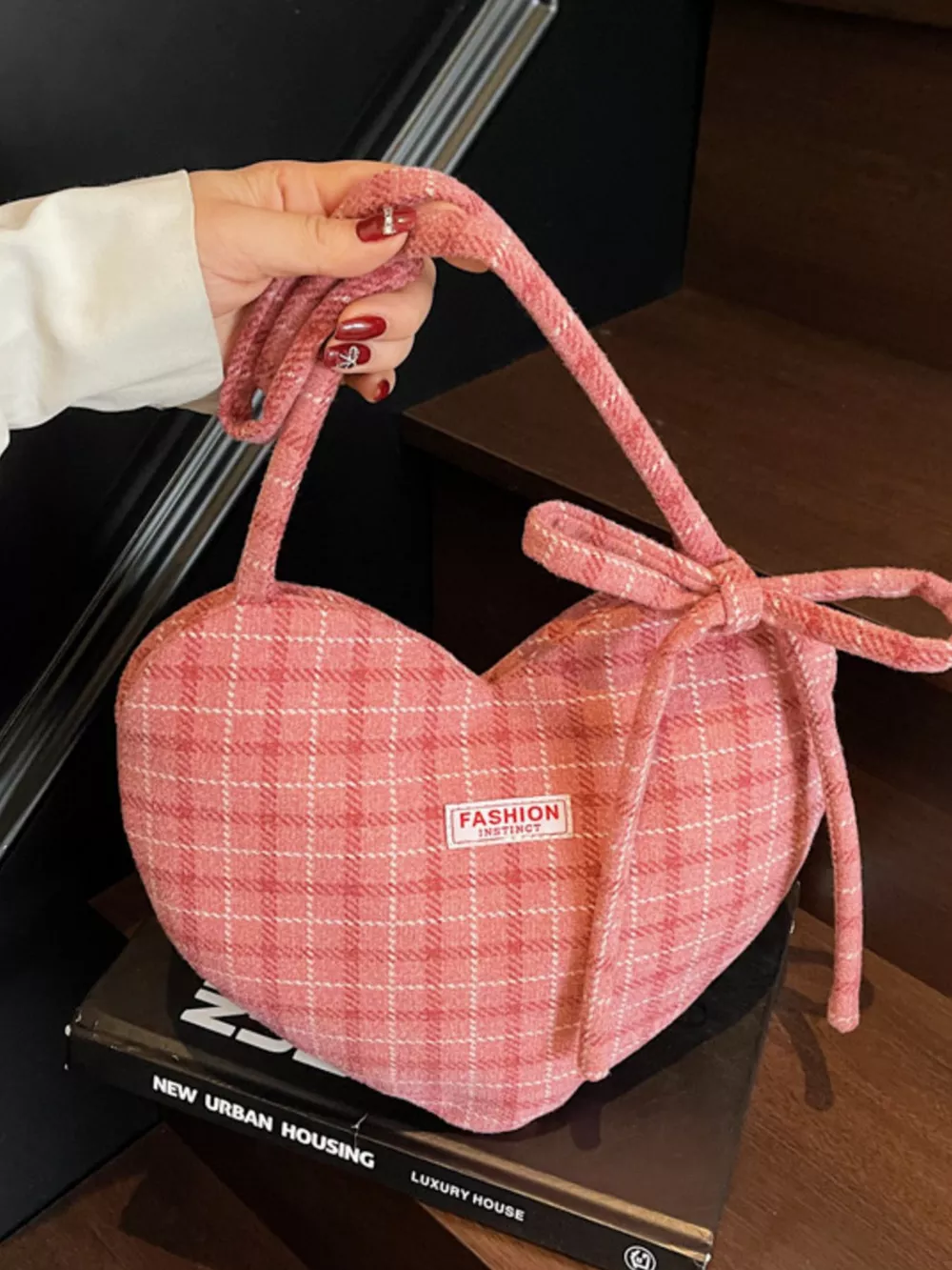 Heart-Shaped Plaid Shoulder Bag, image 4