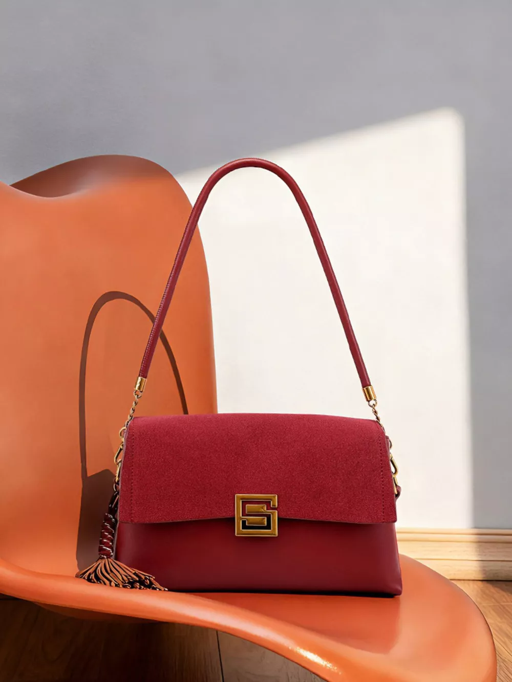Gold-Tone Hardware Crossbody Bag, image 4