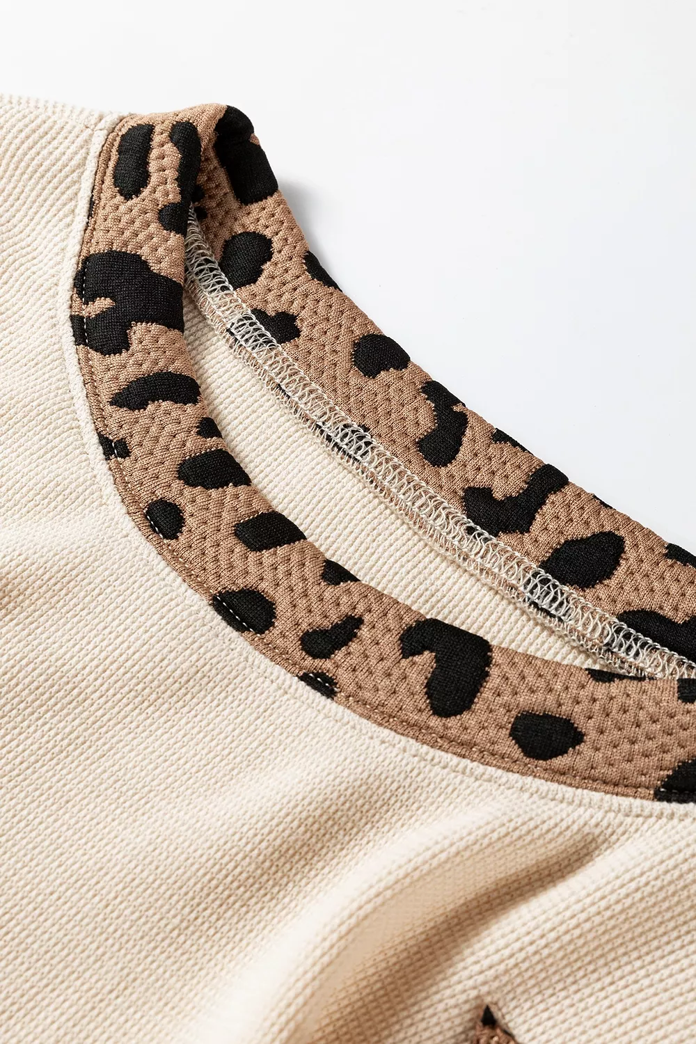 Contrast Leopard Star Patchwork Detail Raw Seam Baggy Sweatshirt, image 9