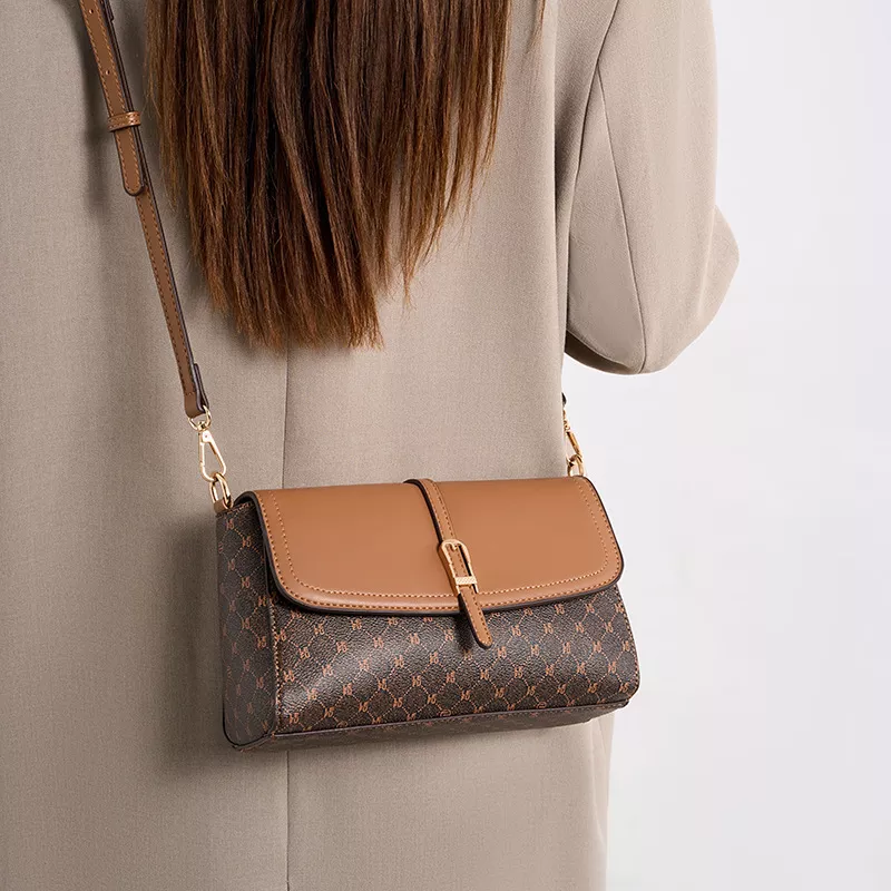 Adjustable Strap Flap Crossbody Bag, image 2