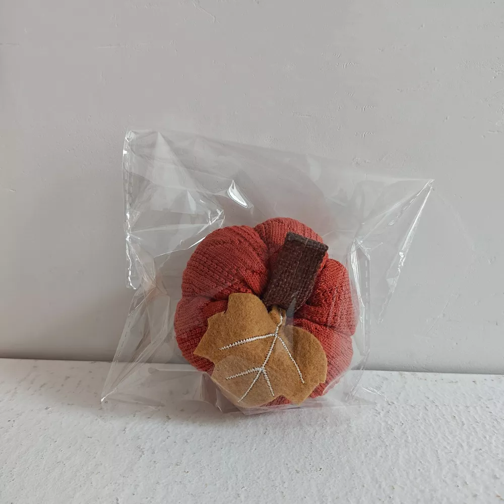 Knitted Pumpkin Decorative Ornaments, image 6