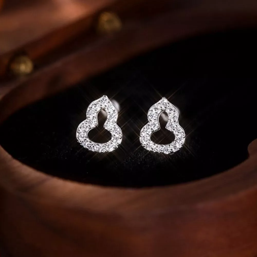 Gourd Shaped Stud Earrings, image 4