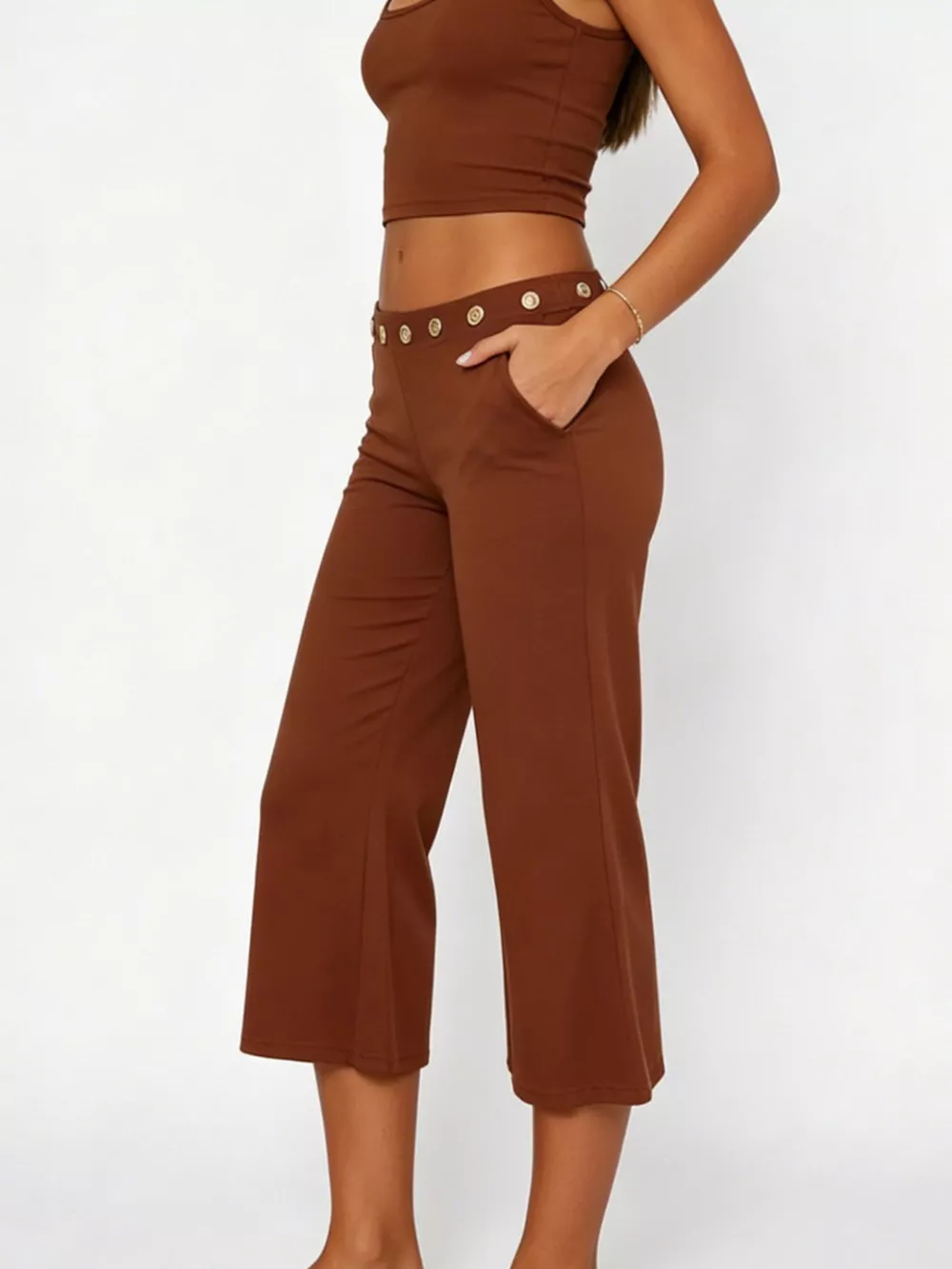 Mid Rise Capris Pants, image 7