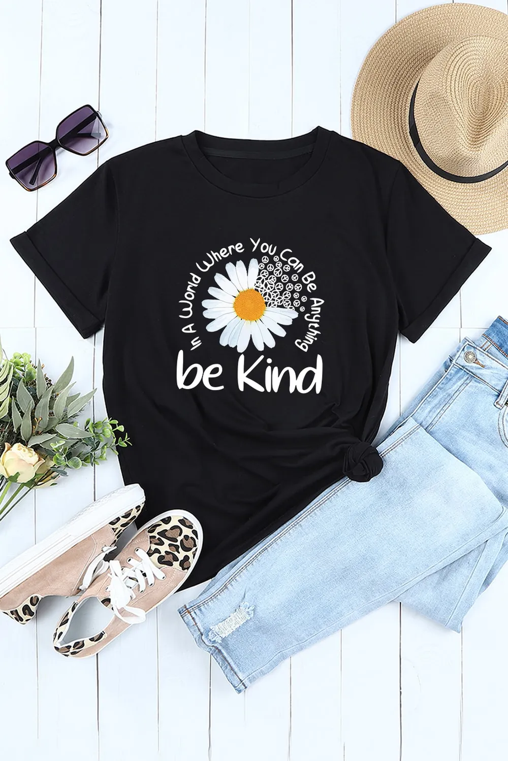 Graphic Round Neck Short Sleeve T-Shirt, image 3