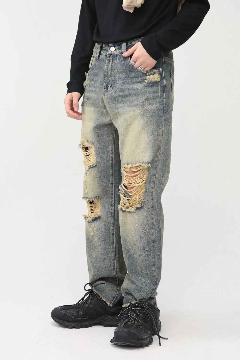 Distressed Mid Rise Jeans with Pockets, image 3
