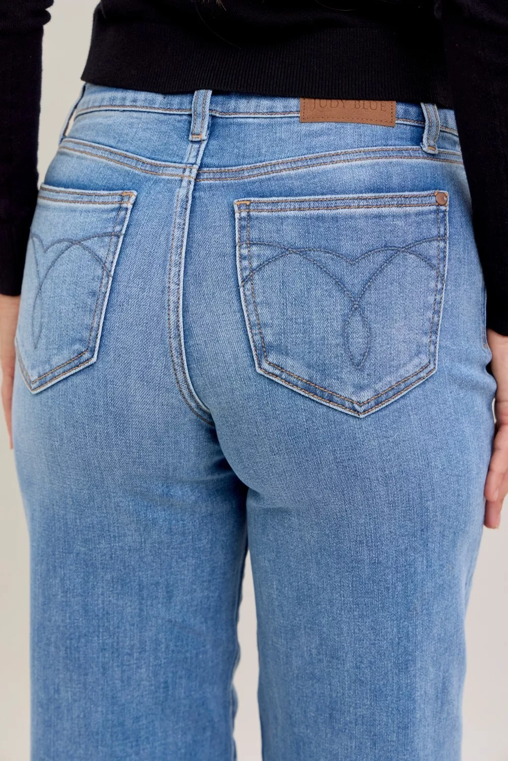 Mid Rise Retro Wide Leg Jeans, image 7