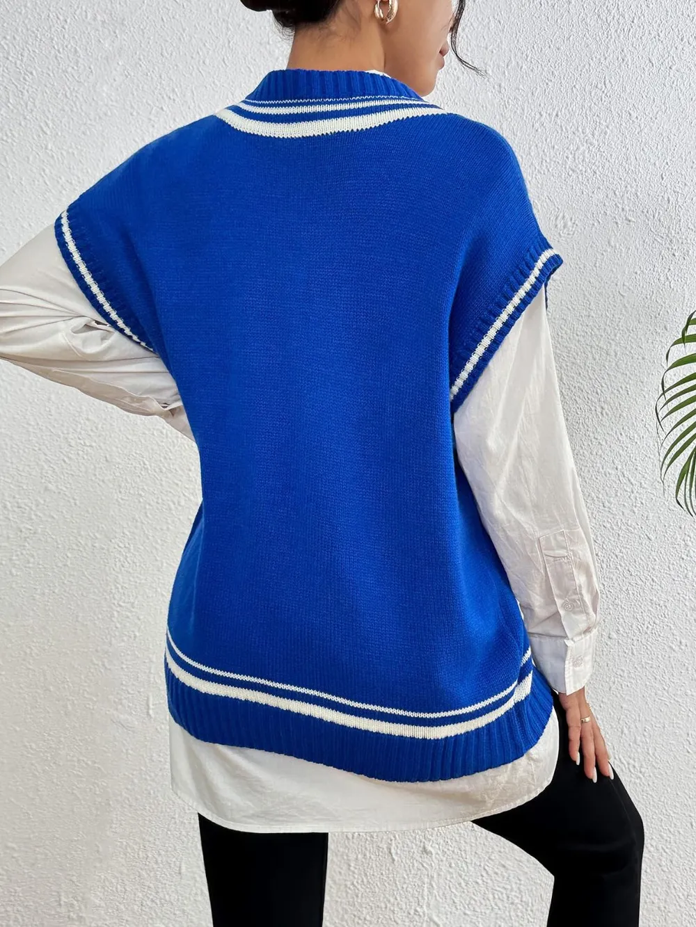 Pearl Trim Contrast V-Neck Sweater Vest, image 18