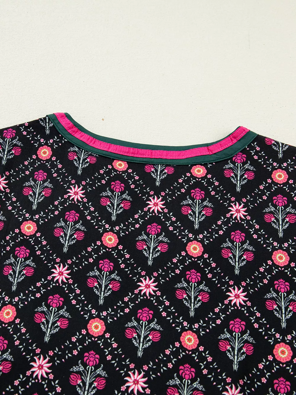 Contrast V Neckline Bracelet Sleeve Vintage Floral Blouse, image 6