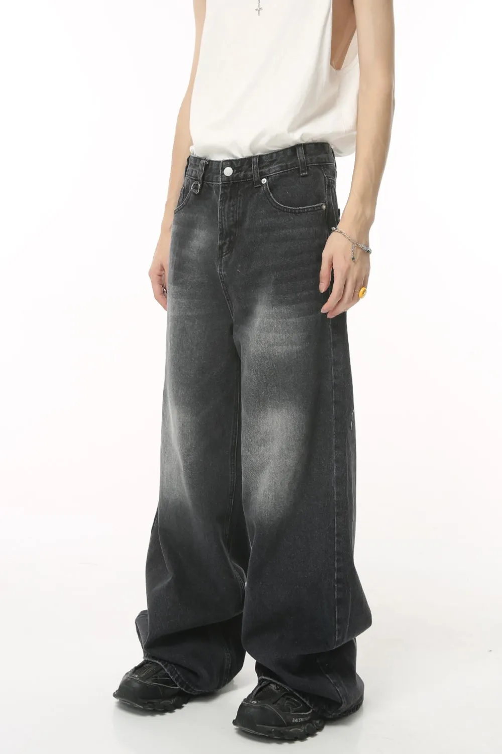 Pocketed Wide Leg Jeans, image 3