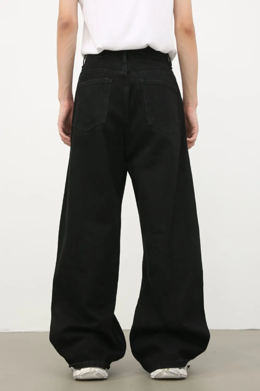 Men's Mid Rise Wide Leg Jeans, image 2