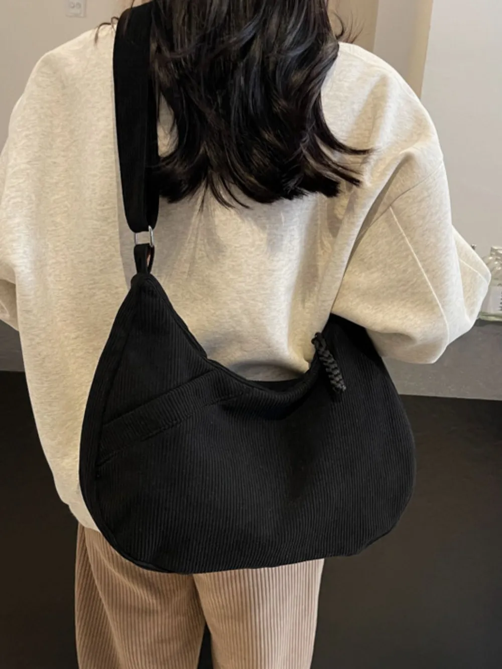 Ribbed Adjustable Strap Shoulder Bag, image 15
