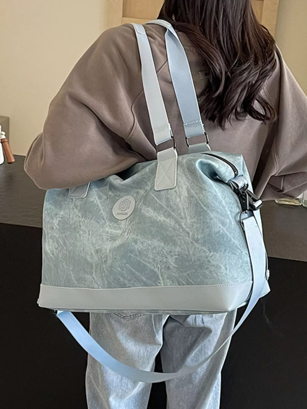 Duffle Bag with Adjustable Strap, image 3