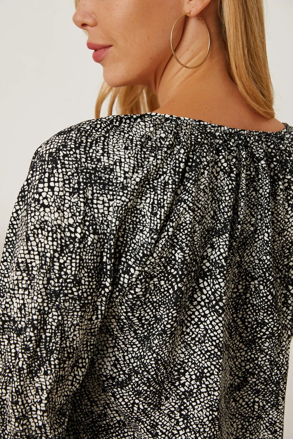 Printed Tie Neck Lantern Sleeve Blouse, image 8