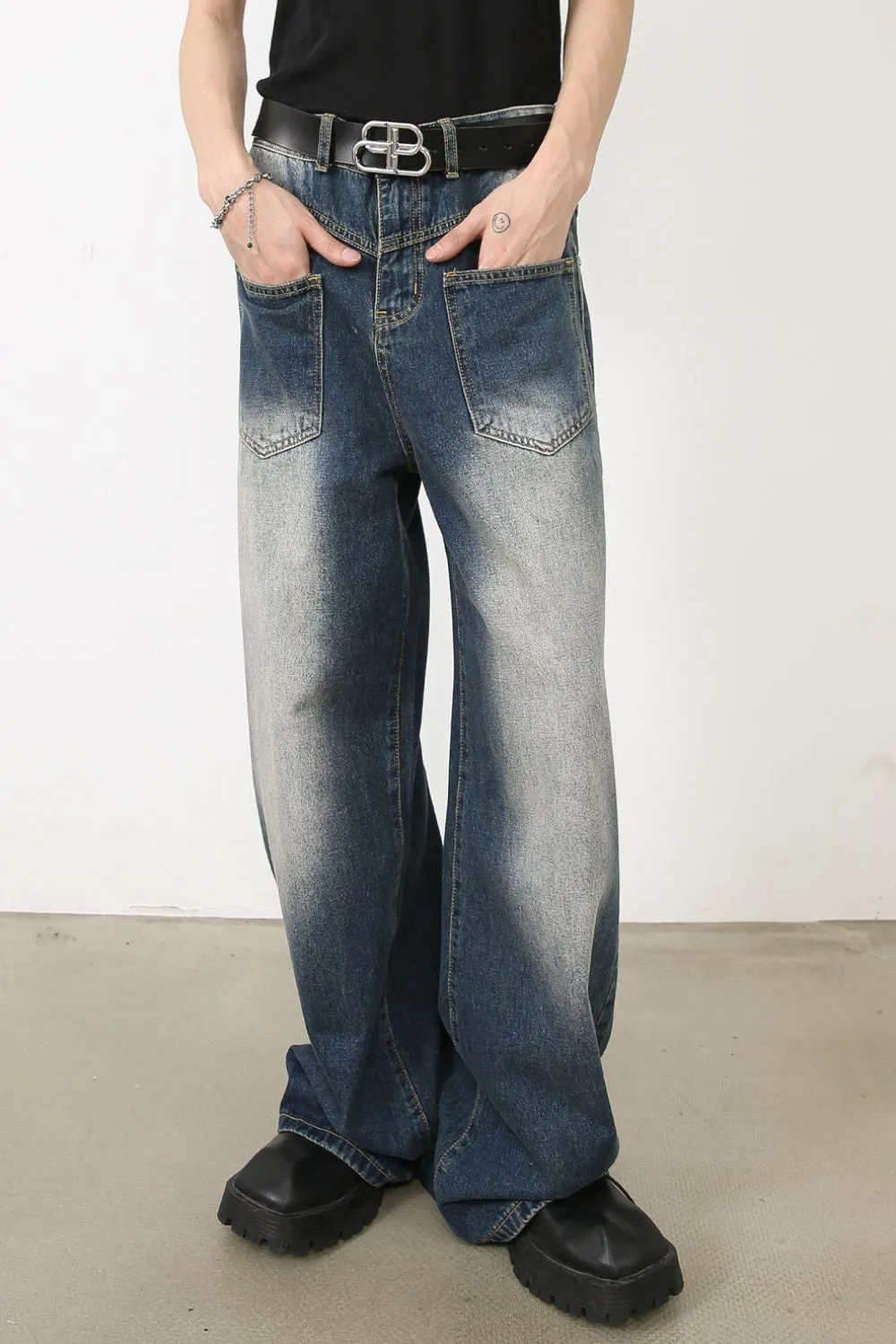 Men's Washed Wide Leg Jeans with Front Patch Pockets, image 4